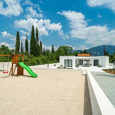 Luce Villa